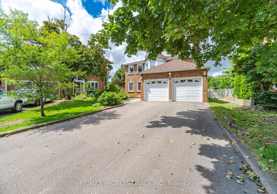 14-laura-court-brampton-ontario-w13695932