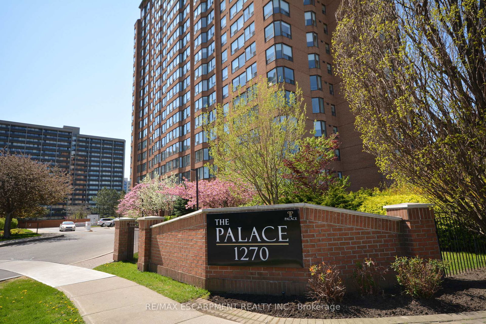 1270-maple-crossing-boulevard-e-burlington-ontario-w13695966