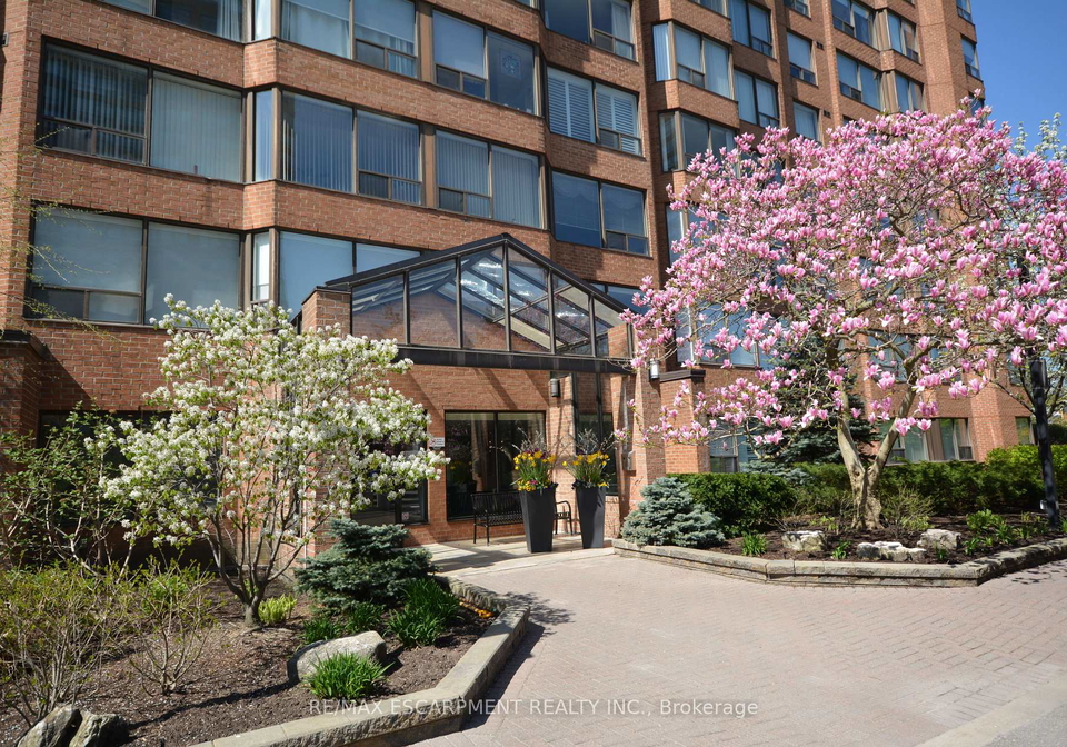 1270-maple-crossing-boulevard-e-burlington-ontario-w13695966