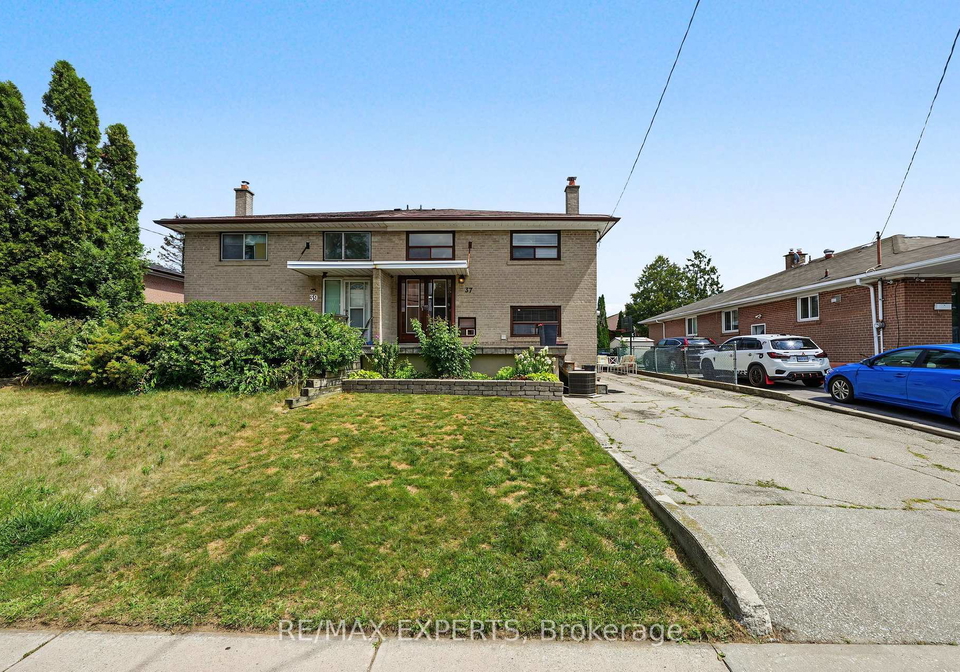 37-saint-lucie-drive-toronto-york-ontario-w13696034