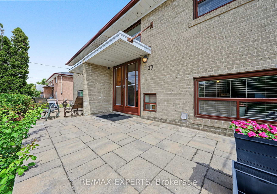 37-saint-lucie-drive-toronto-york-ontario-w13696034