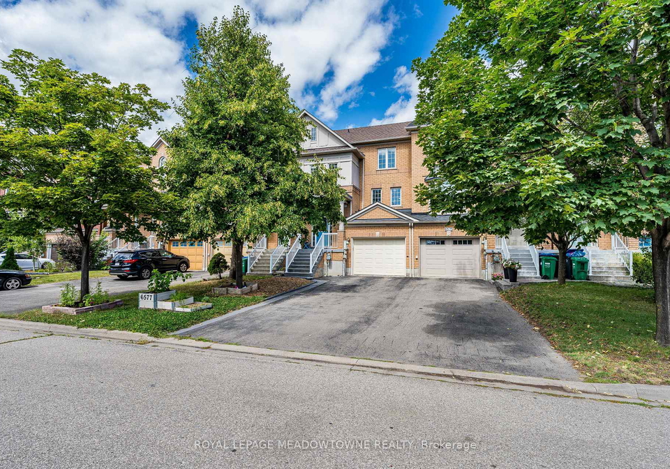 6577-jazzy-mews-mississauga-ontario-w13696210