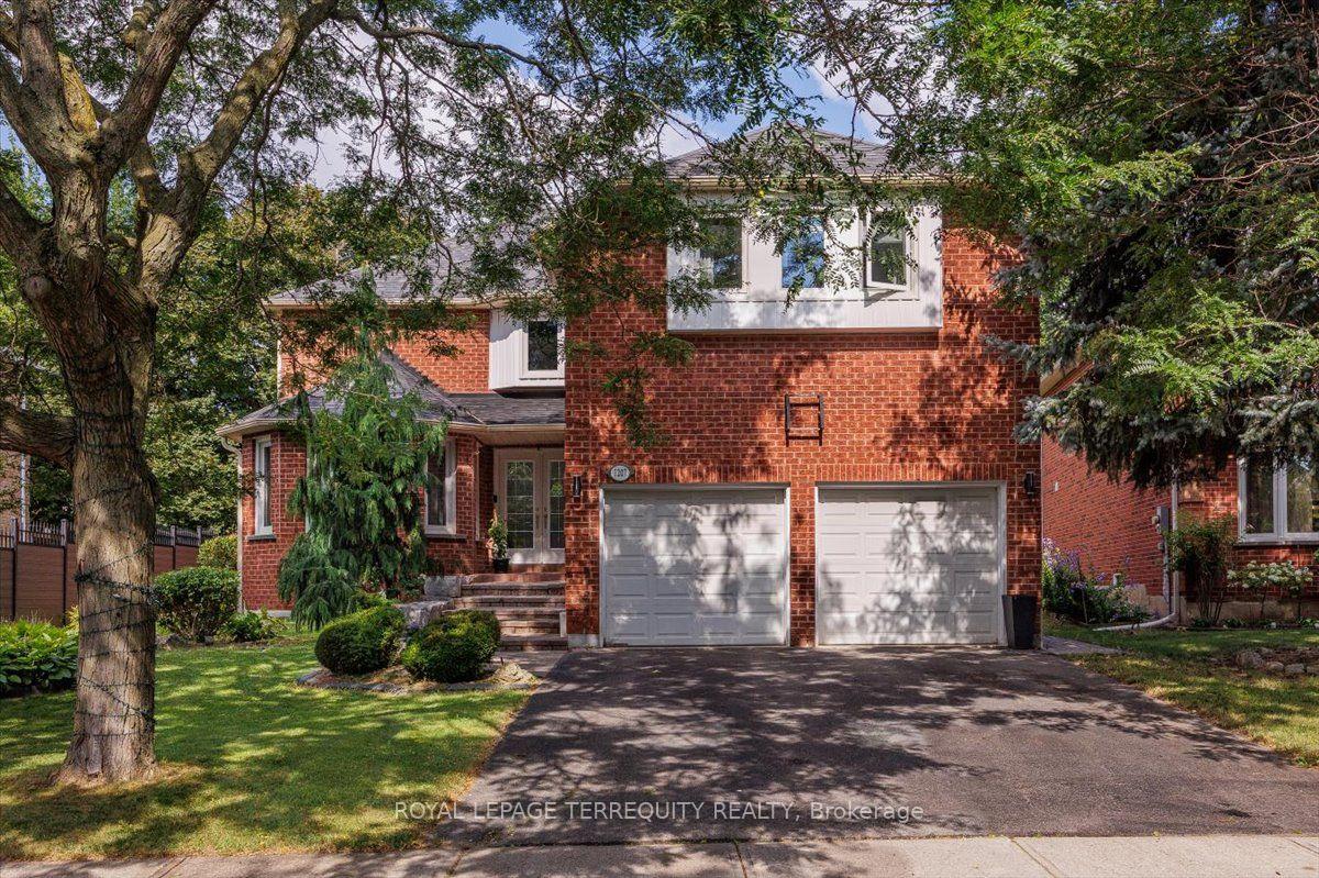 1207-dogwood-crescent-oakville-ontario-w13696222