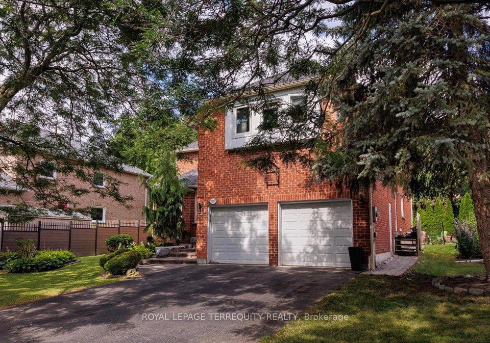 1207-dogwood-crescent-oakville-ontario-w13696222