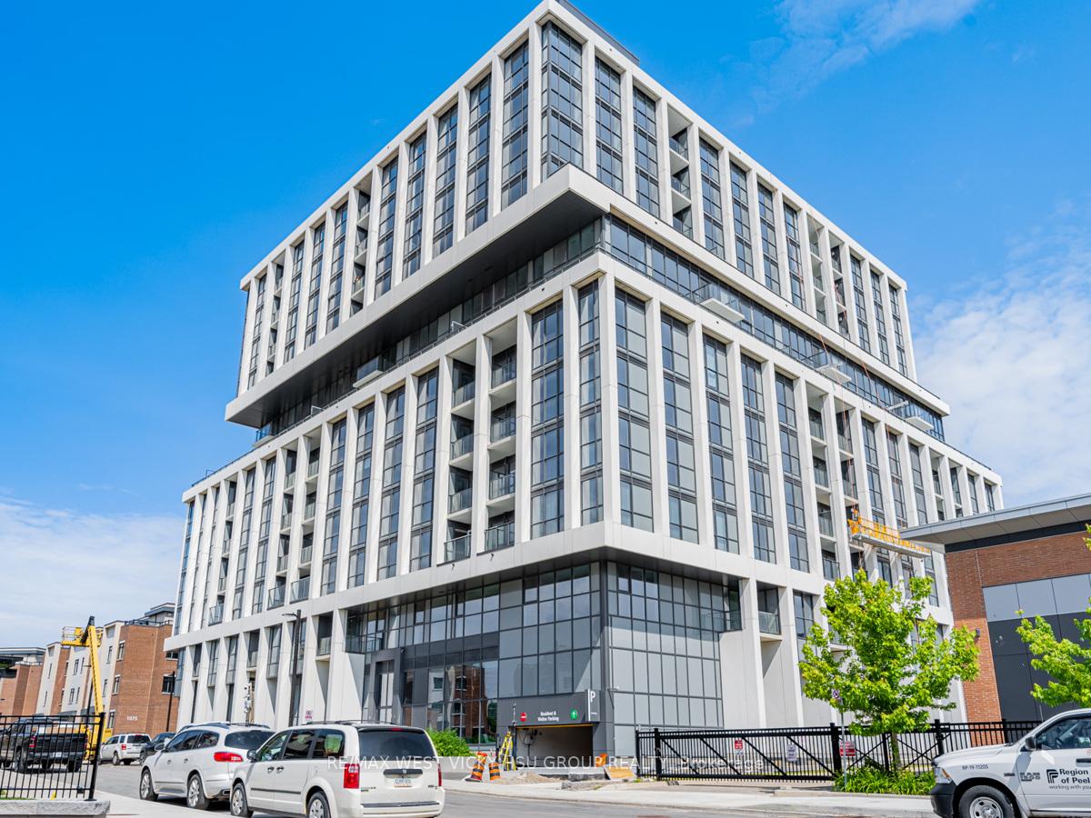 1063-douglas-mccurdy-comm-circle-mississauga-ontario-w13696234
