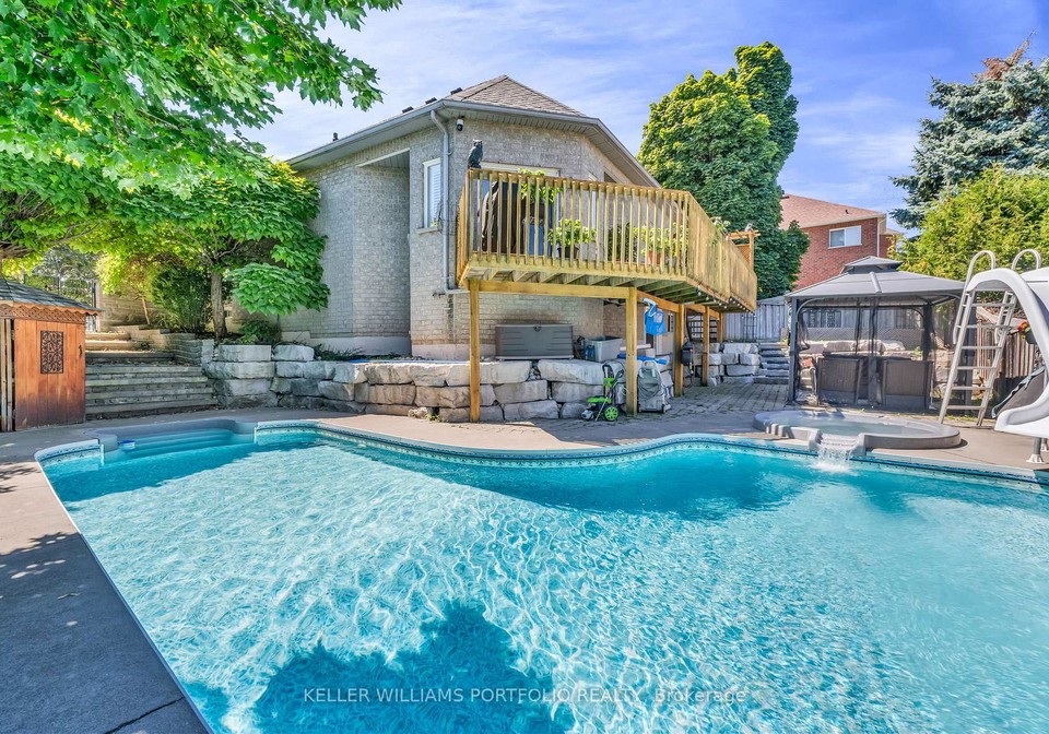 8-vista-view-court-caledon-ontario-w13696312