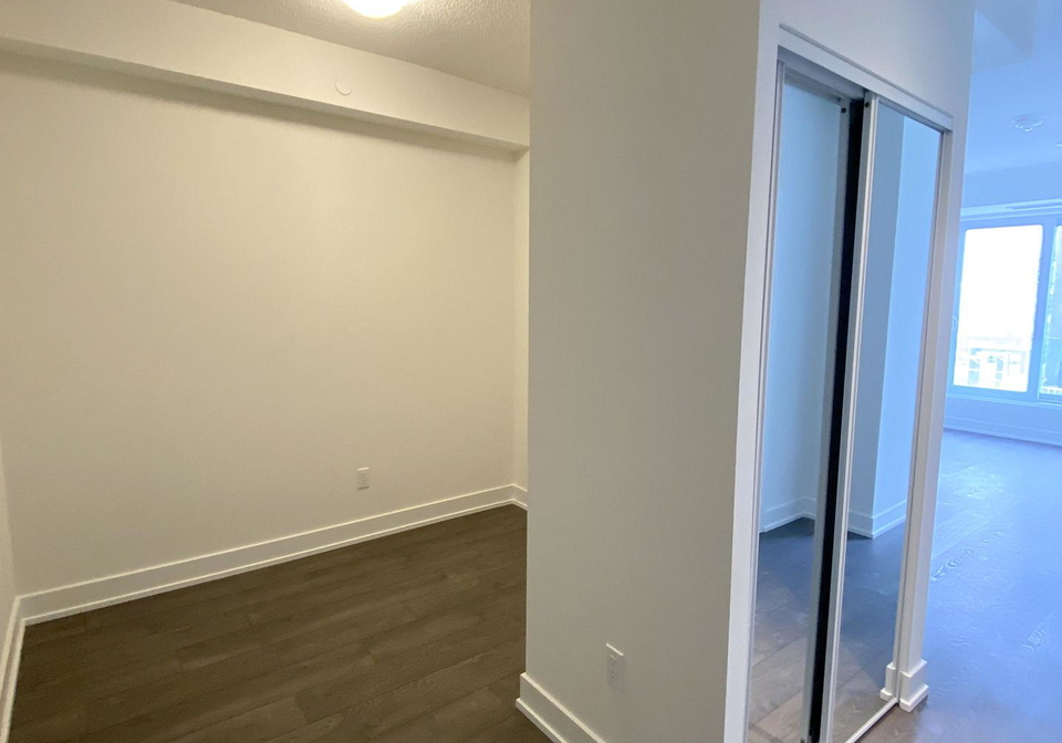 7-mabelle-avenue-toronto-etobicoke-ontario-w13696458