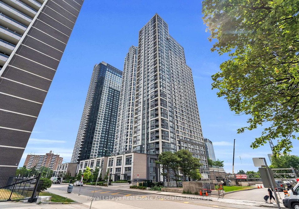 7-mabelle-avenue-toronto-etobicoke-ontario-w13696476