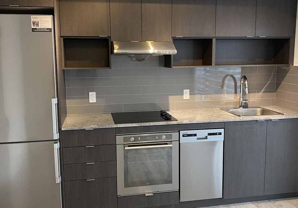 7-mabelle-avenue-toronto-etobicoke-ontario-w13696476
