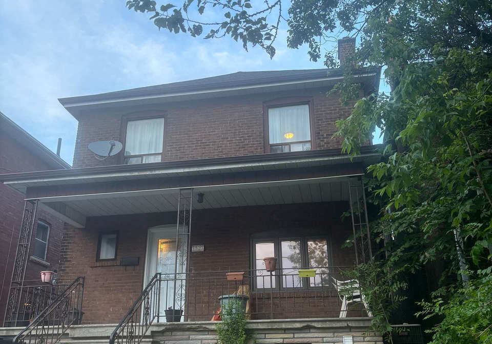 1527-dufferin-street-toronto-toronto-ontario-w13696524