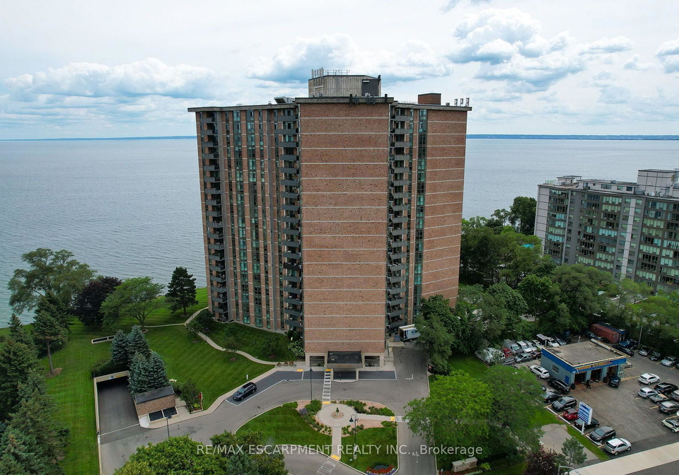 5250-lakeshore-road-burlington-ontario-w13696644