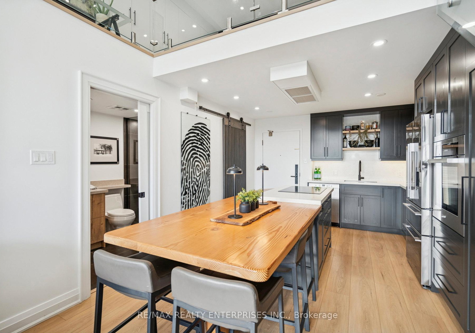 185-robinson-street-oakville-ontario-w13696736