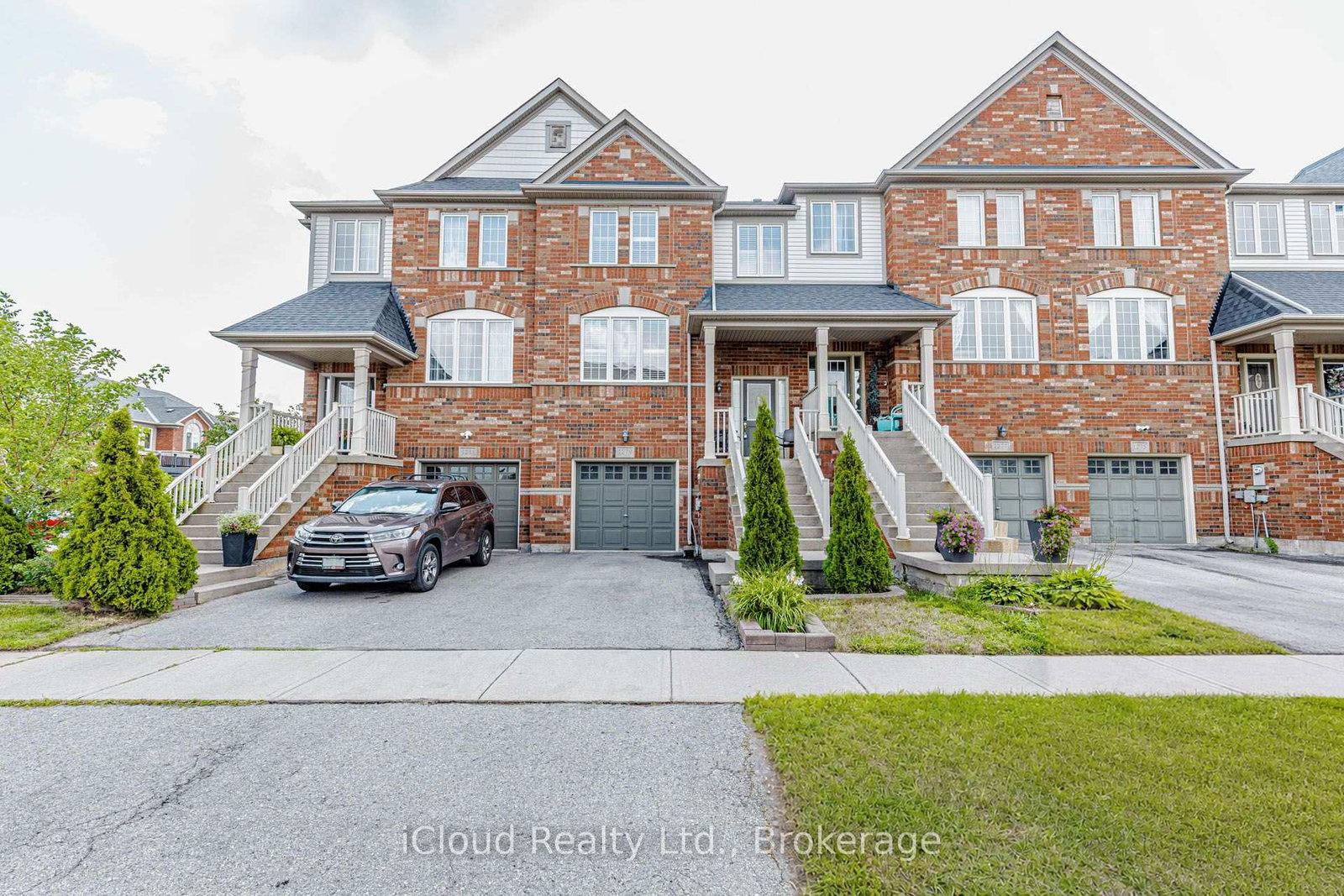 1279-lamont-crescent-milton-ontario-w13696756