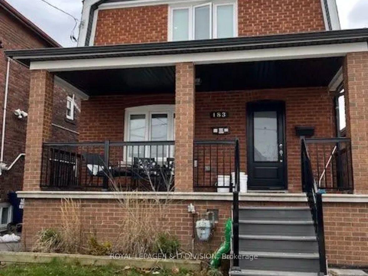 183-belgravia-avenue-toronto-north-york-ontario-w13696784