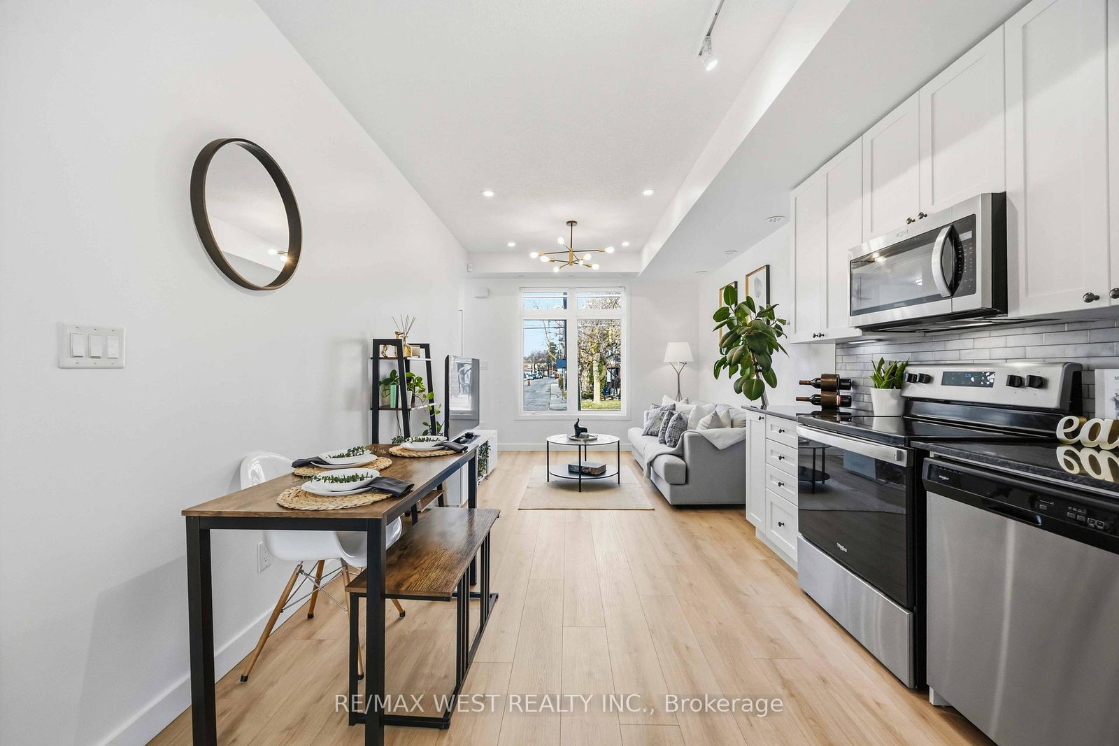 6-bicknell-avenue-toronto-toronto-ontario-w13696854