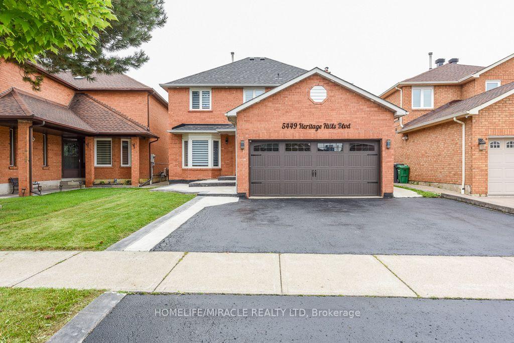 5449-heritage-hills-boulevard-mississauga-ontario-w13696856