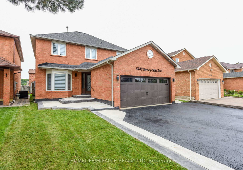 5449-heritage-hills-boulevard-mississauga-ontario-w13696856