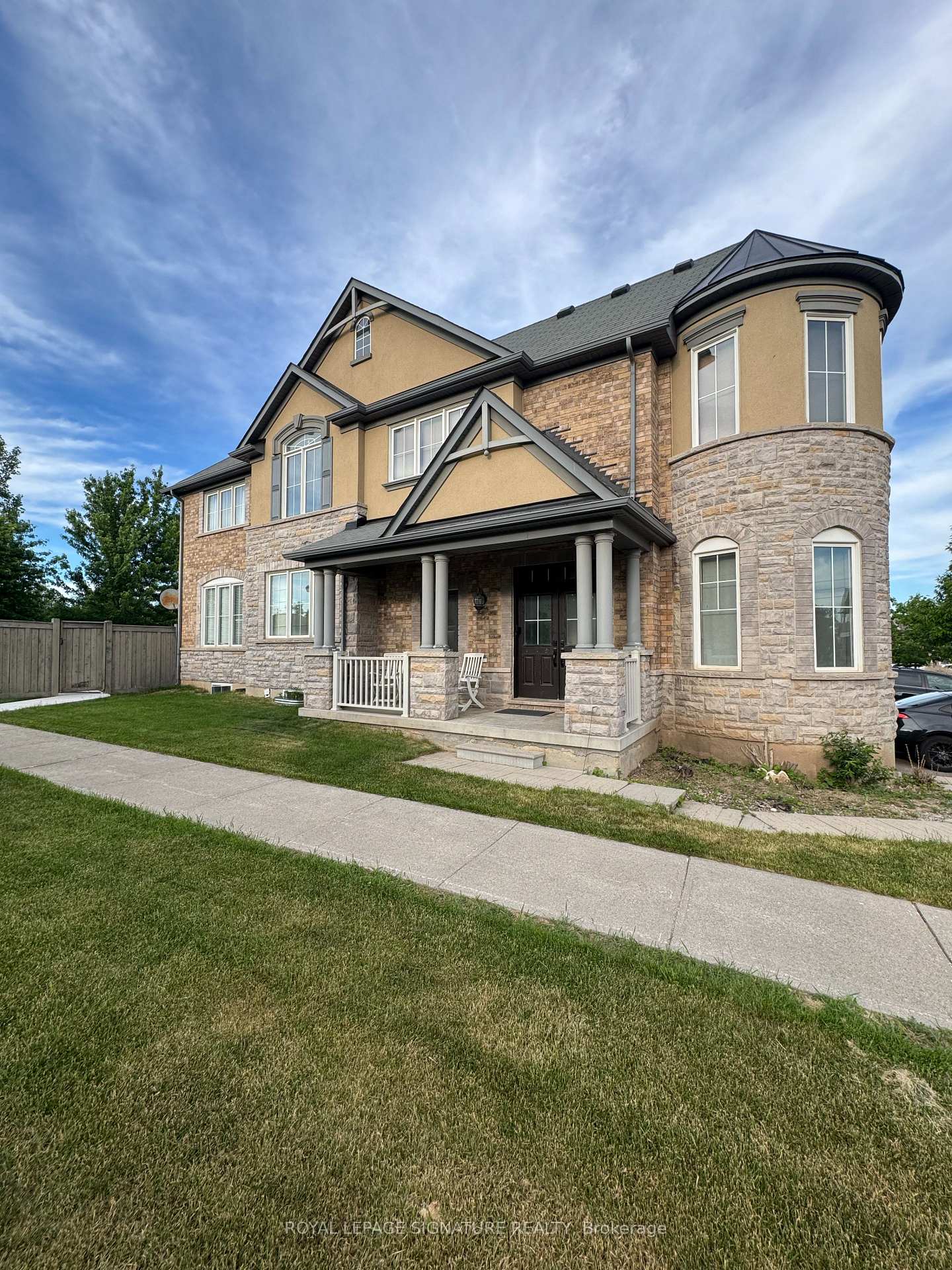 301-peregrine-way-milton-ontario-w13696960