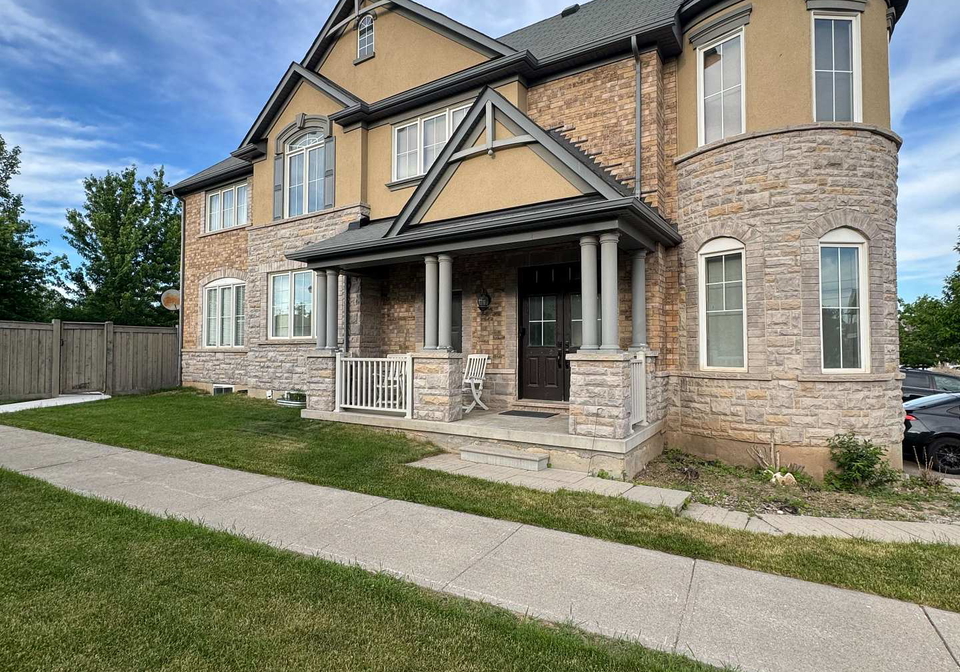 301-peregrine-way-milton-ontario-w13696960