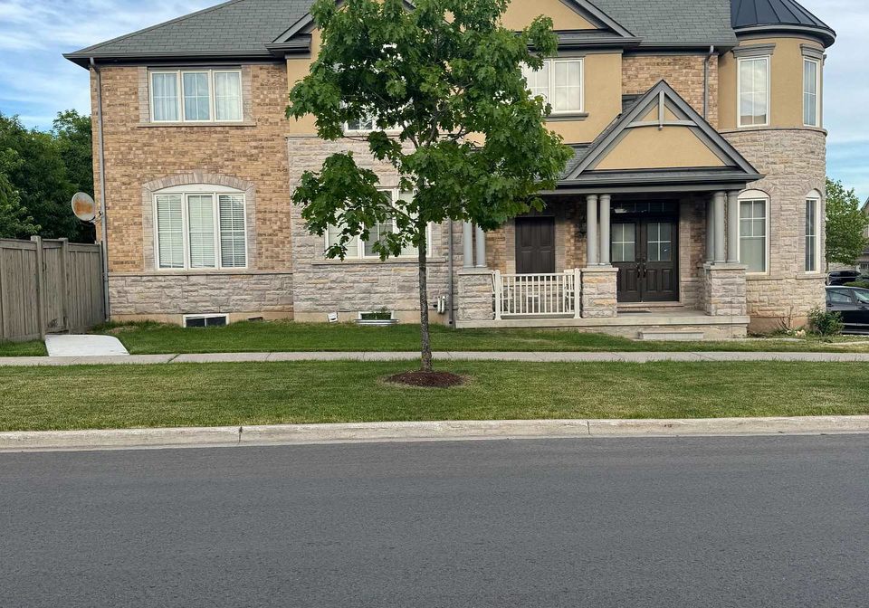 301-peregrine-way-milton-ontario-w13696960