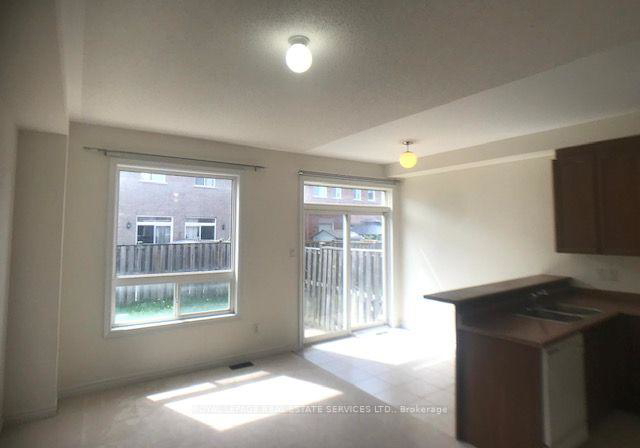 11-calm-waters-crescent-brampton-ontario-w13697076