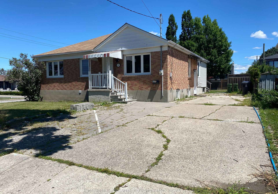 63-lockerbie-avenue-toronto-north-york-ontario-w13697164