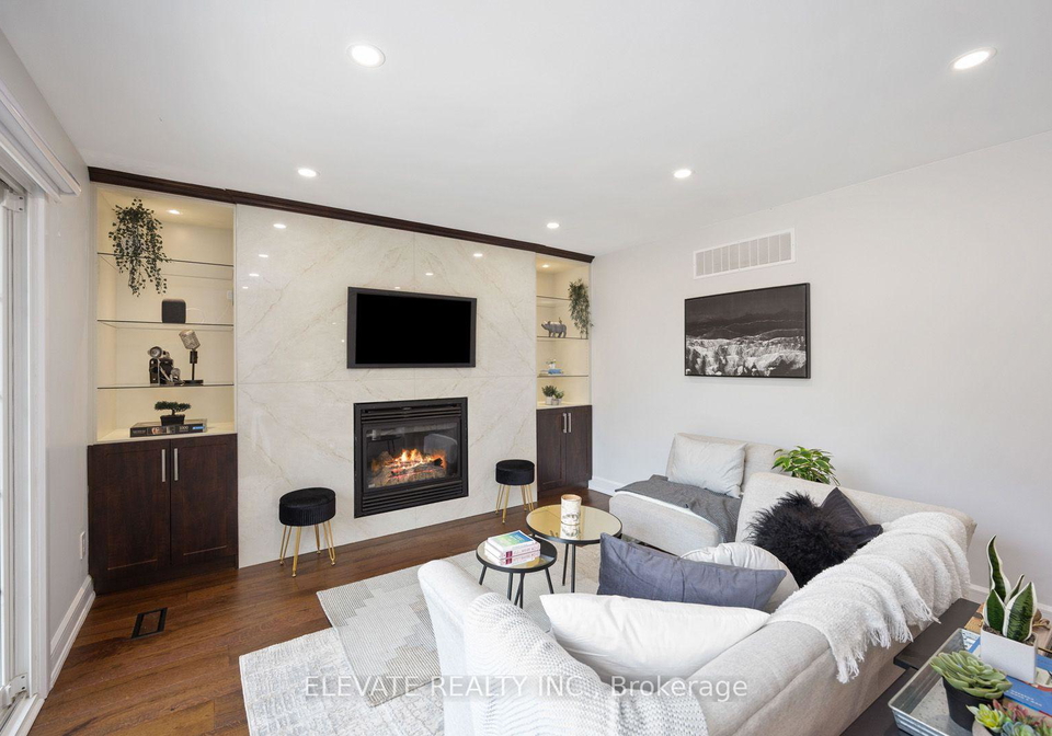 2059-shawanaga-trail-mississauga-ontario-w13697366