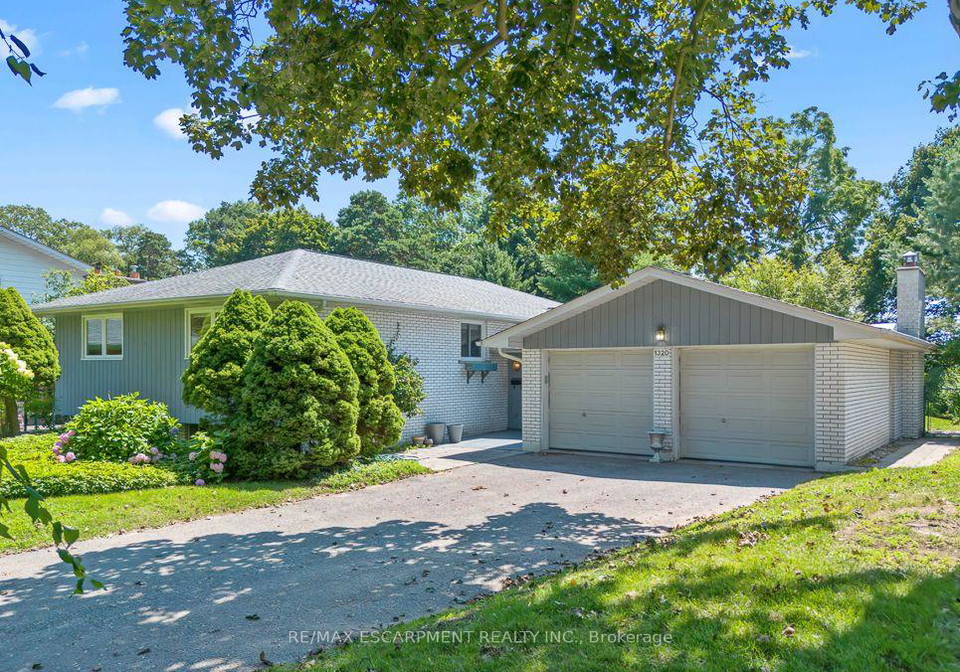 1320-gatehouse-drive-mississauga-ontario-w13697374