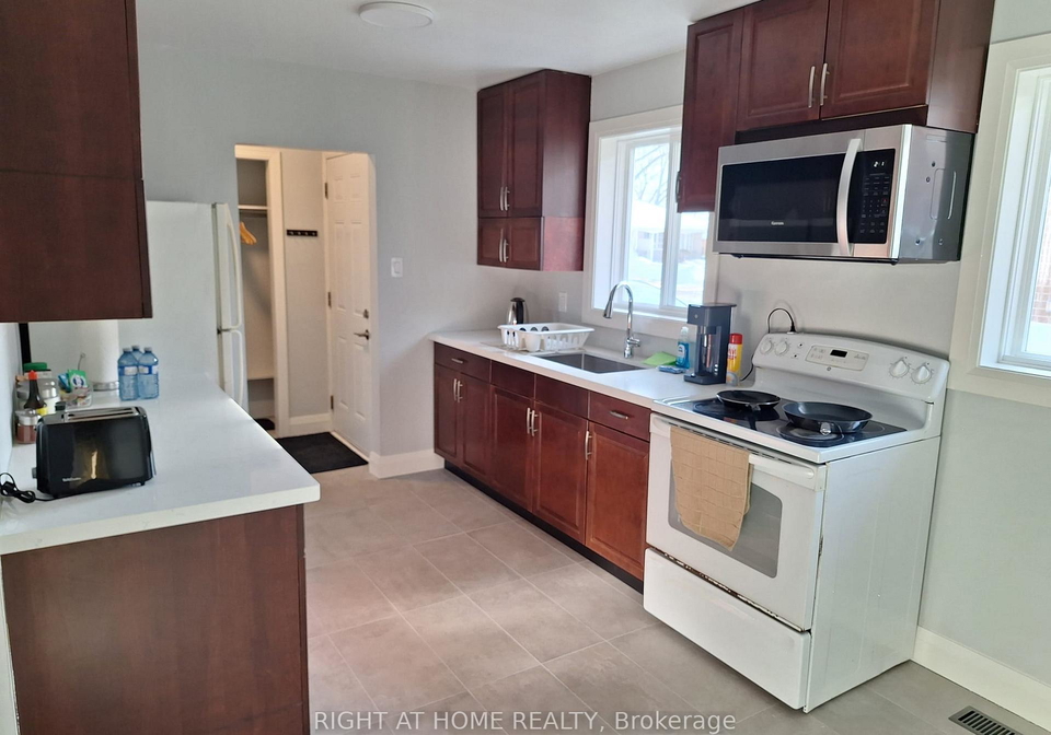 2415-padstow-crescent-mississauga-ontario-w13697450