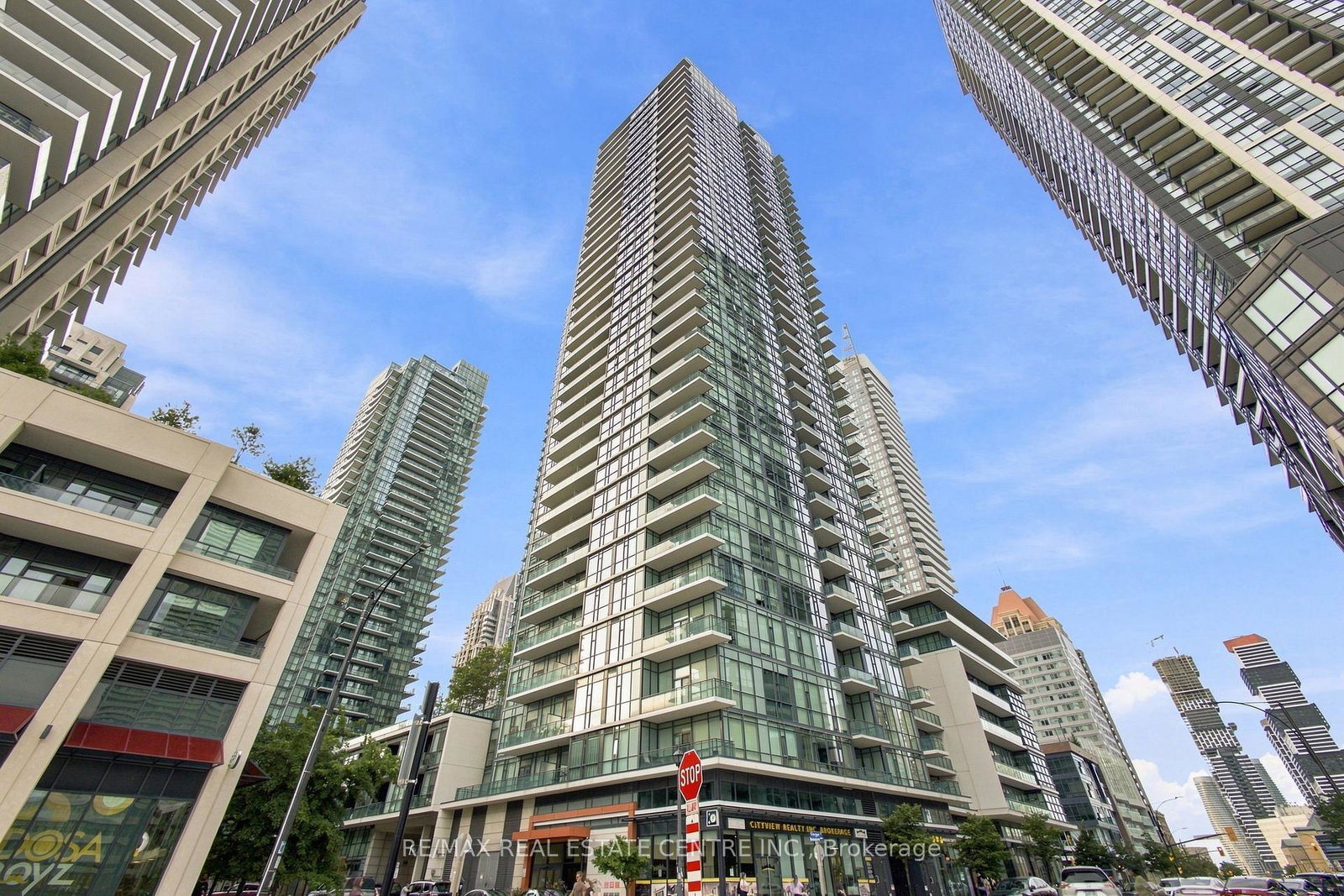 4065-brickstone-mews-mississauga-ontario-w13697476