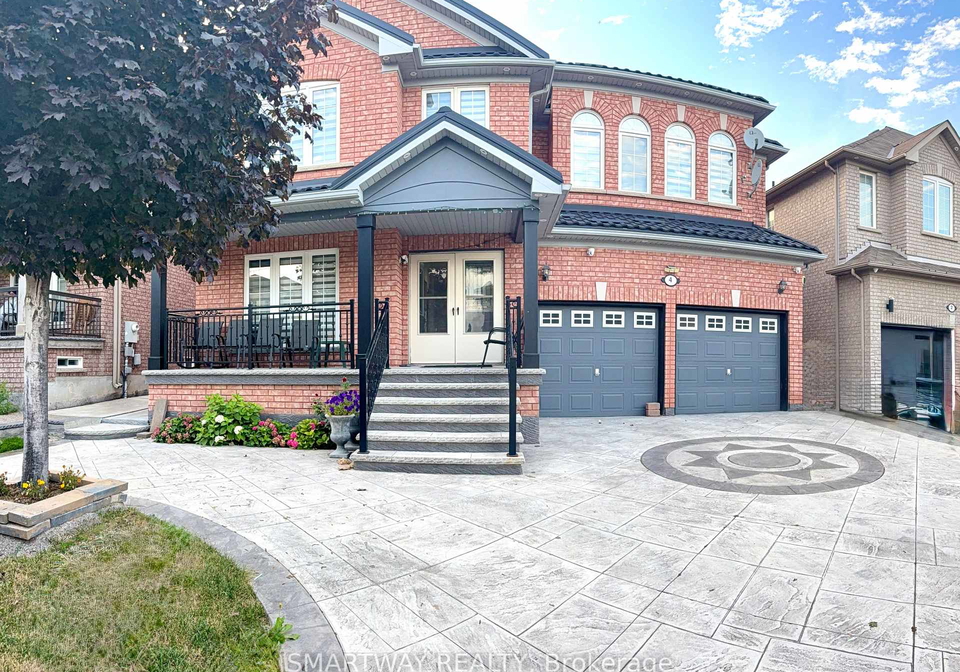 4-e-blazing-star-drive-brampton-ontario-w13697582
