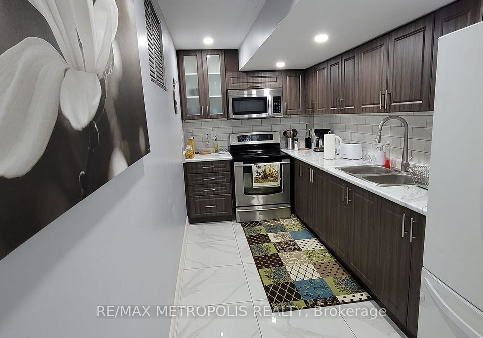 1-desert-garden-drive-brampton-ontario-w13697756