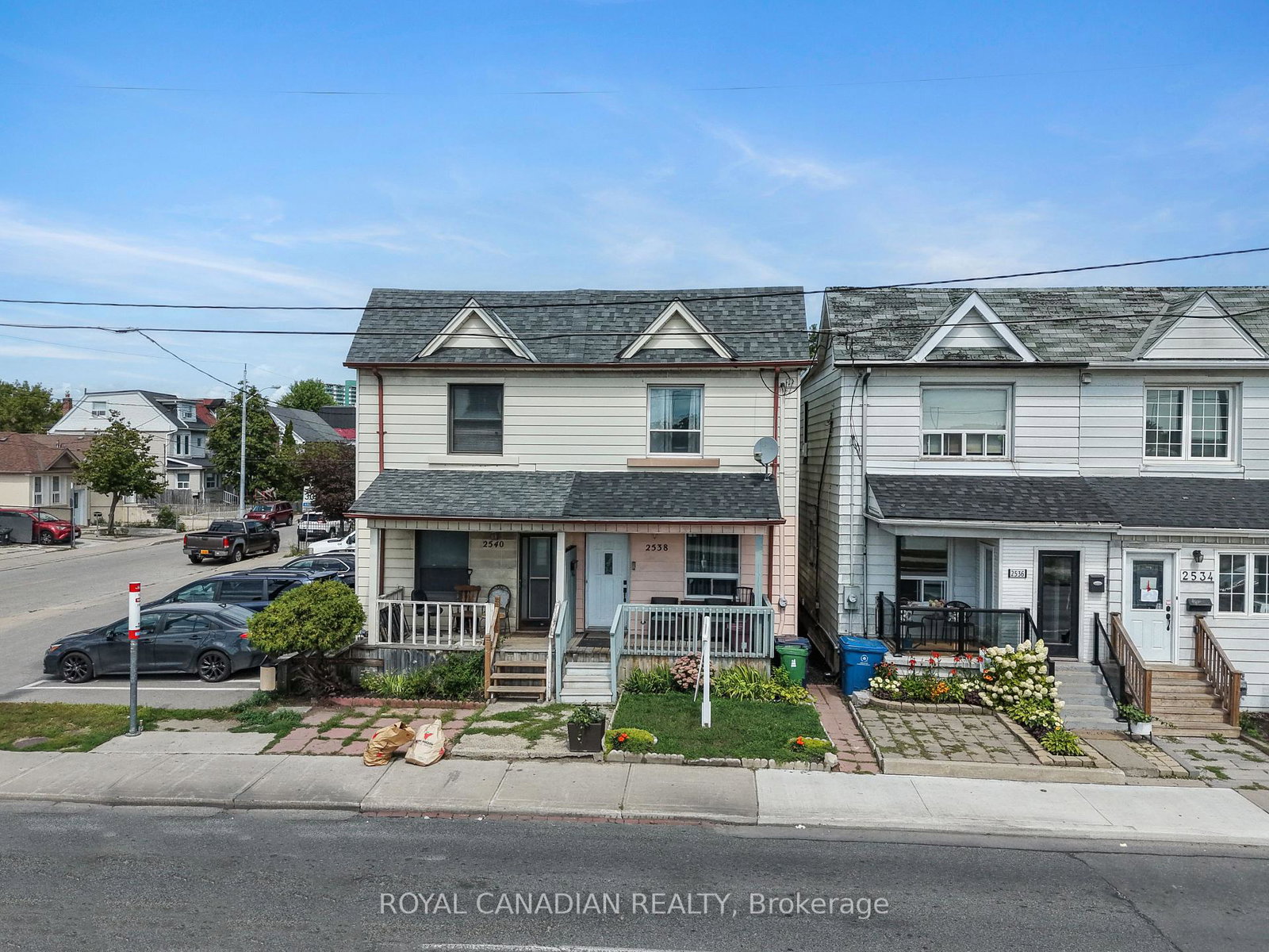 2538-st-clair-avenue-w-toronto-toronto-ontario-w13697852