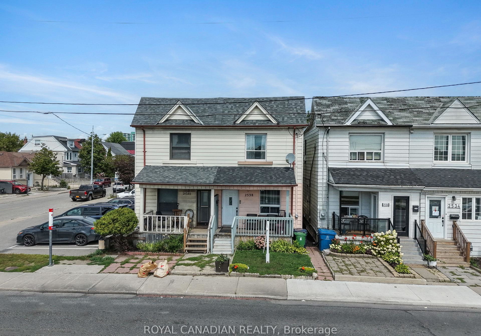 2538-st-clair-avenue-w-toronto-toronto-ontario-w13697852