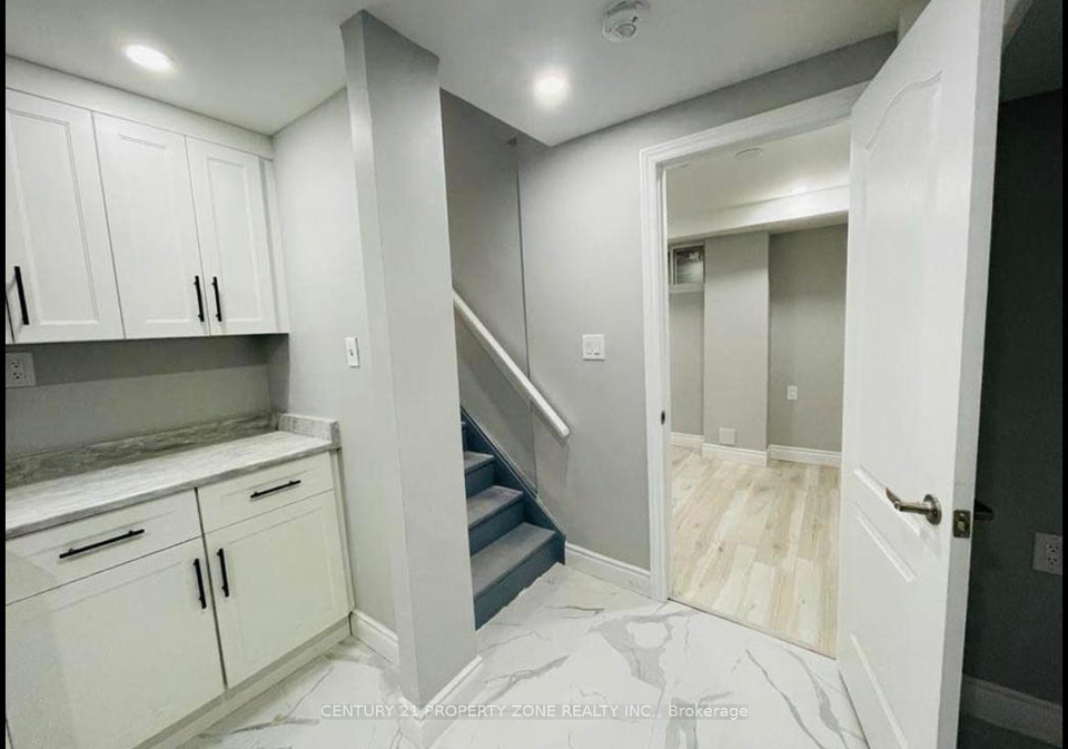 36-winterfold-bsmt-drive-brampton-ontario-w13697936