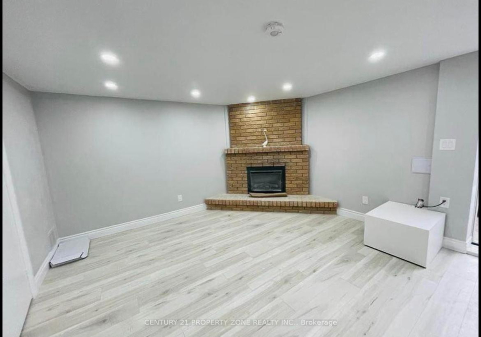 36-winterfold-bsmt-drive-brampton-ontario-w13697936