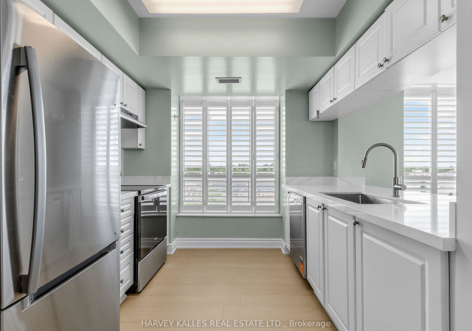 190-manitoba-street-toronto-etobicoke-ontario-w13698026