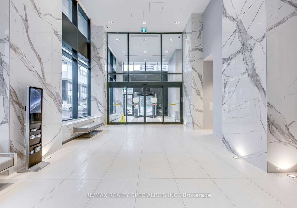 20-shore-breeze-drive-toronto-etobicoke-ontario-w13698138