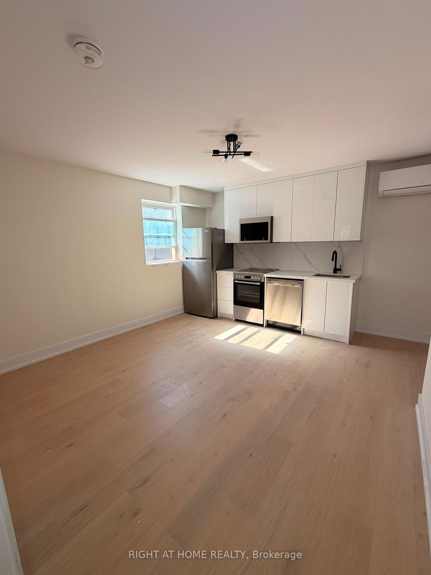 3384-lake-shore-boulevard-w-toronto-etobicoke-ontario-w13698142