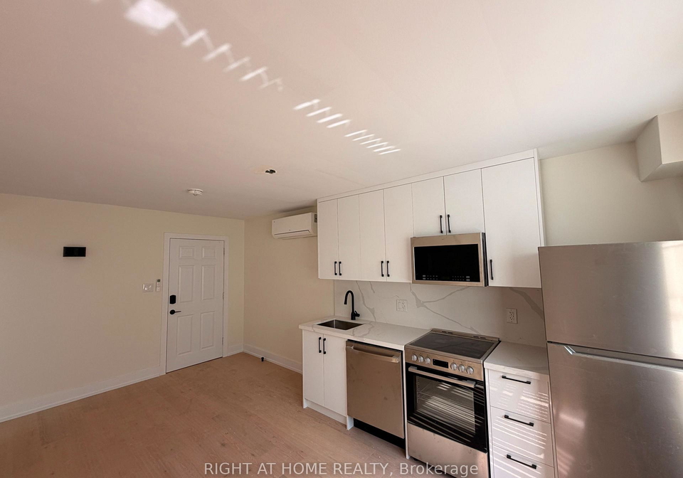 3384-lake-shore-boulevard-w-toronto-etobicoke-ontario-w13698176