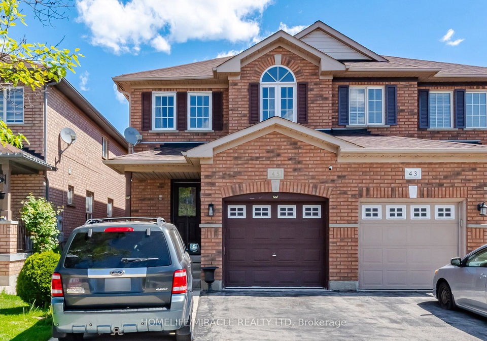 45-ridgefield-court-brampton-ontario-w13698206