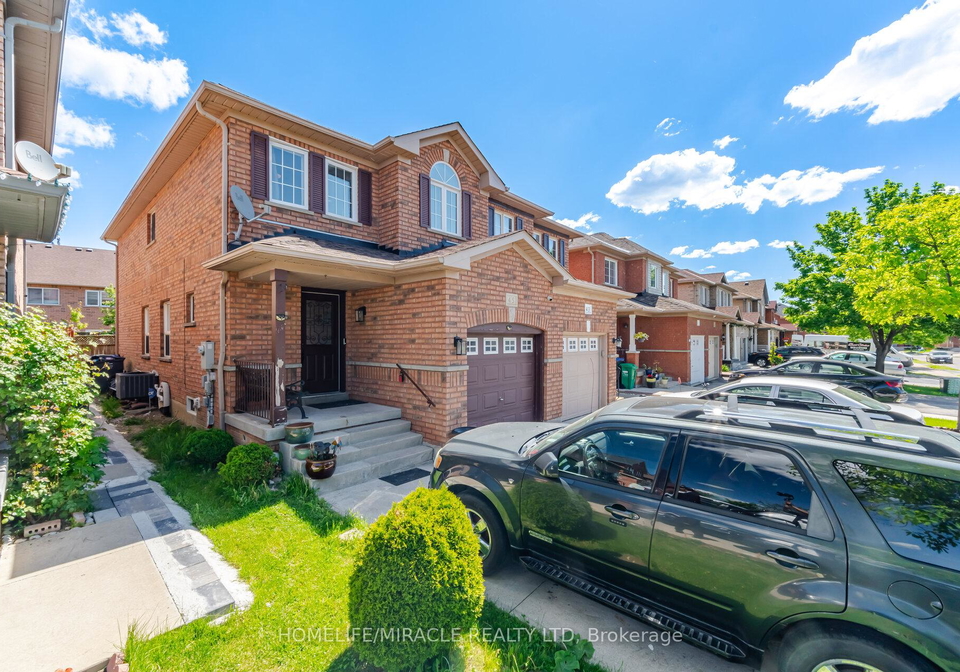 45-ridgefield-court-brampton-ontario-w13698206