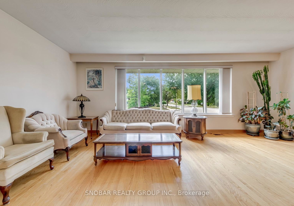 22-thelmere-place-toronto-etobicoke-ontario-w13698244