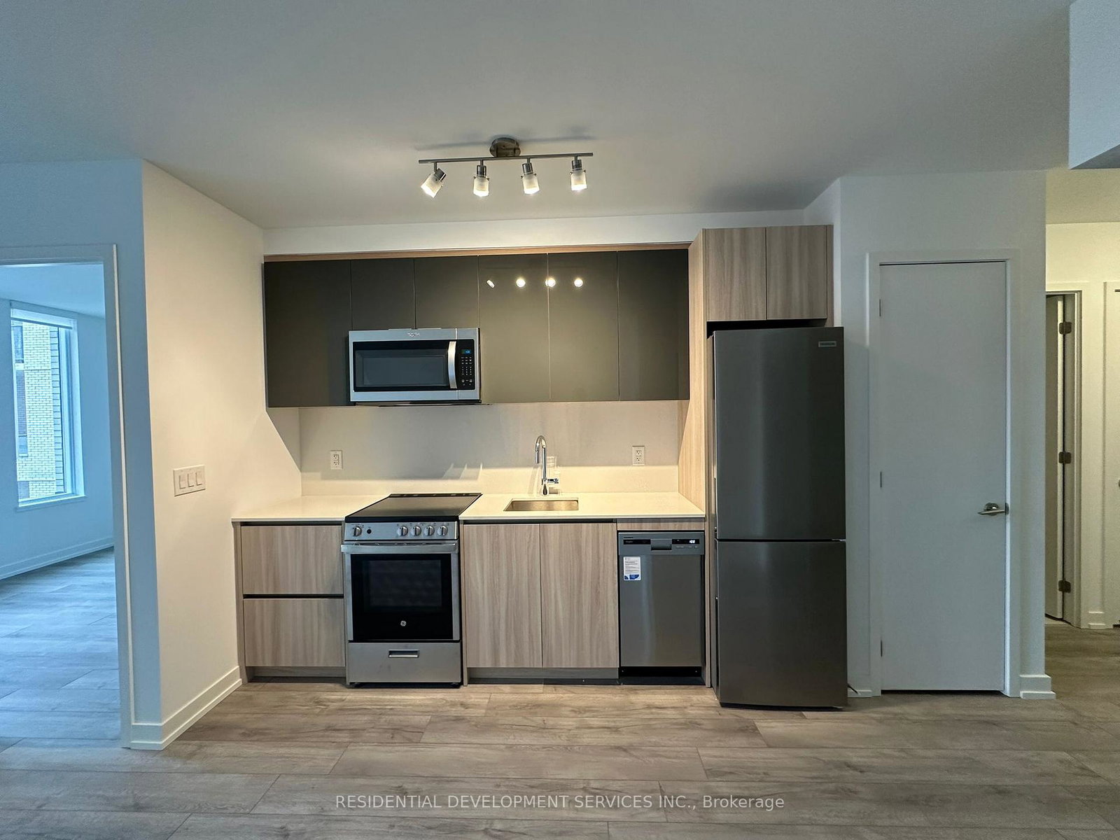 3100-keele-street-toronto-york-ontario-w13698326