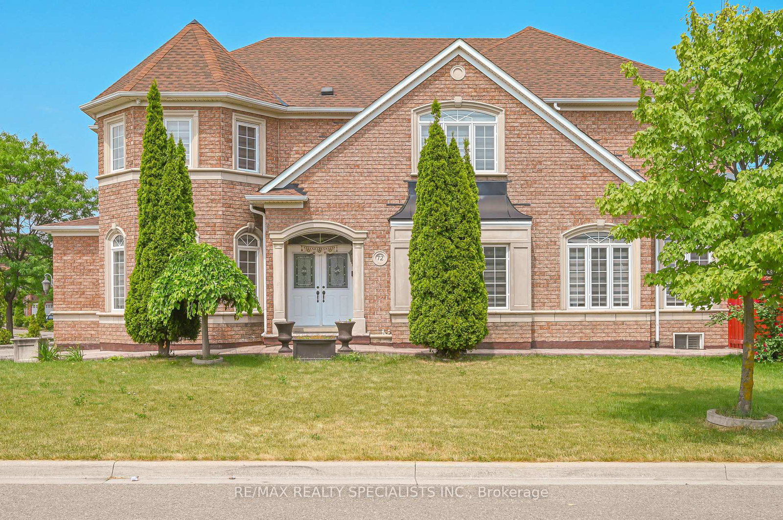 72-village-lake-crescent-brampton-ontario-w13698334