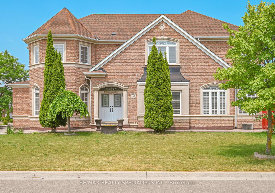 72-village-lake-crescent-brampton-ontario-w13698334