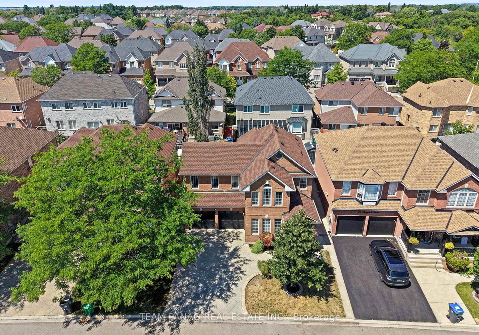 26-bowsfield-drive-brampton-ontario-w13698422