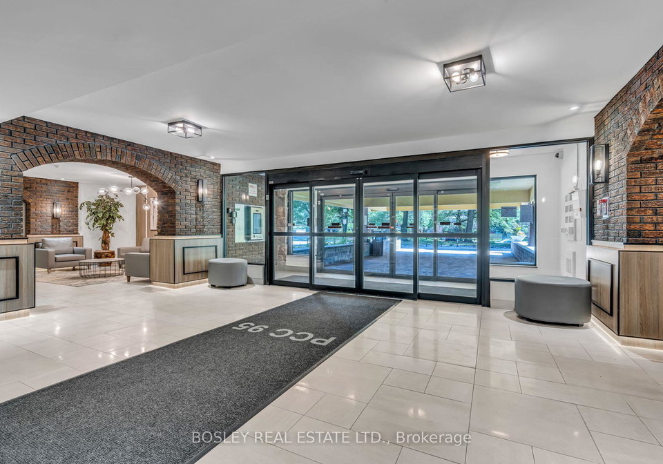 966-inverhouse-drive-mississauga-ontario-w13698448