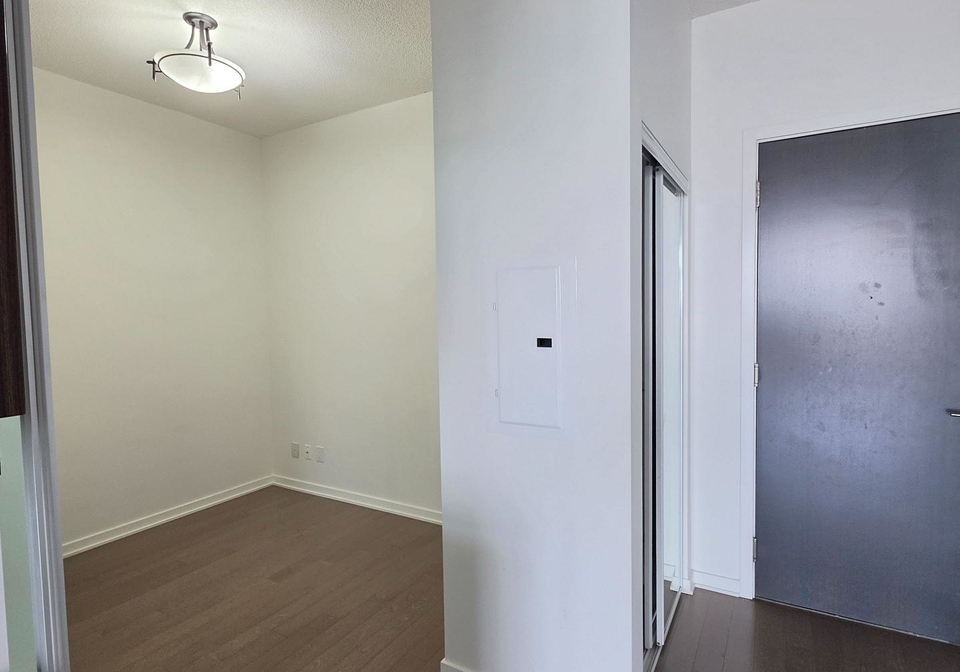105-the-queensway-avenue-toronto-toronto-ontario-w13698734