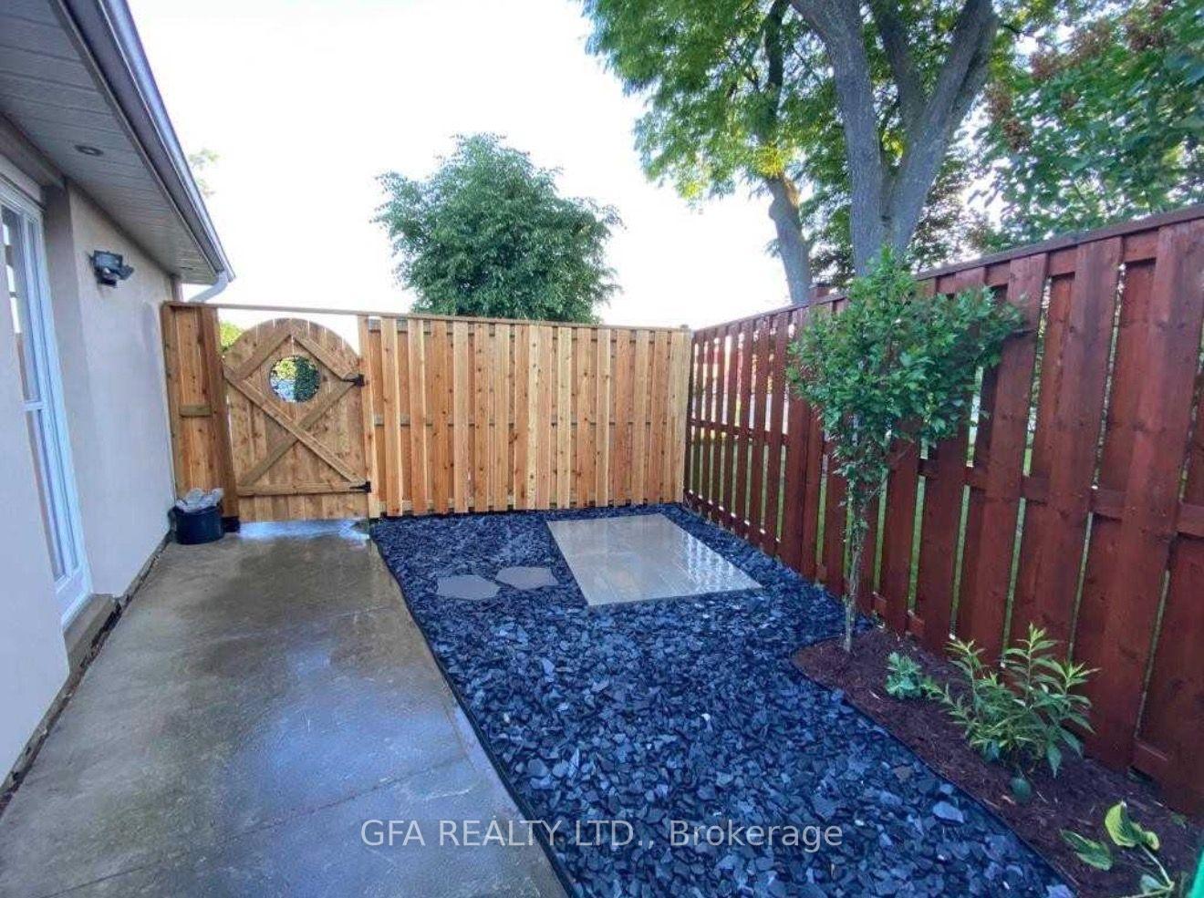 9-melville-crescent-brampton-ontario-w13698744